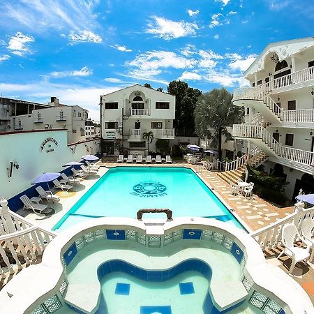 Hotel Anamichu Suites Мелгар Екстериор снимка