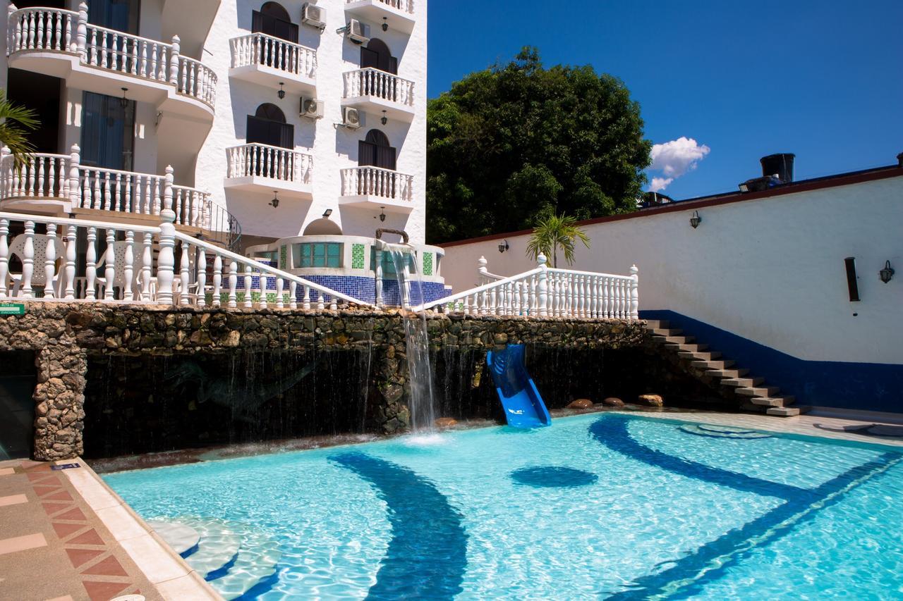 Hotel Anamichu Suites Мелгар Екстериор снимка